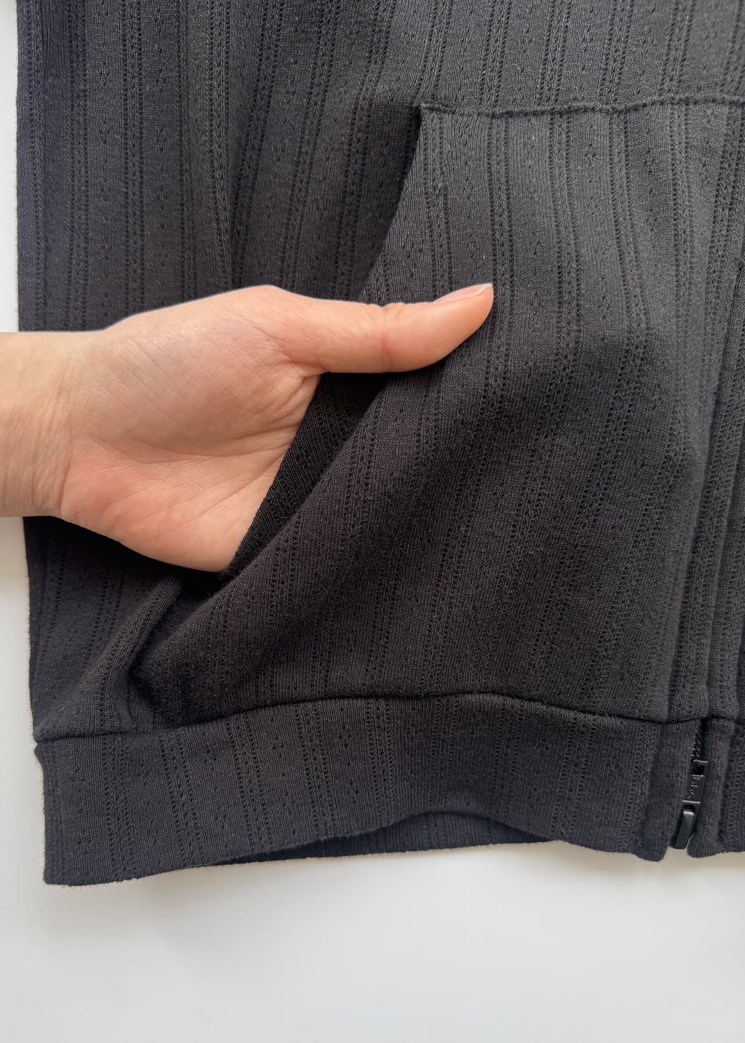 261 EYELET RIB LIGHTWEIGT 후디 블랙 상품이미지4