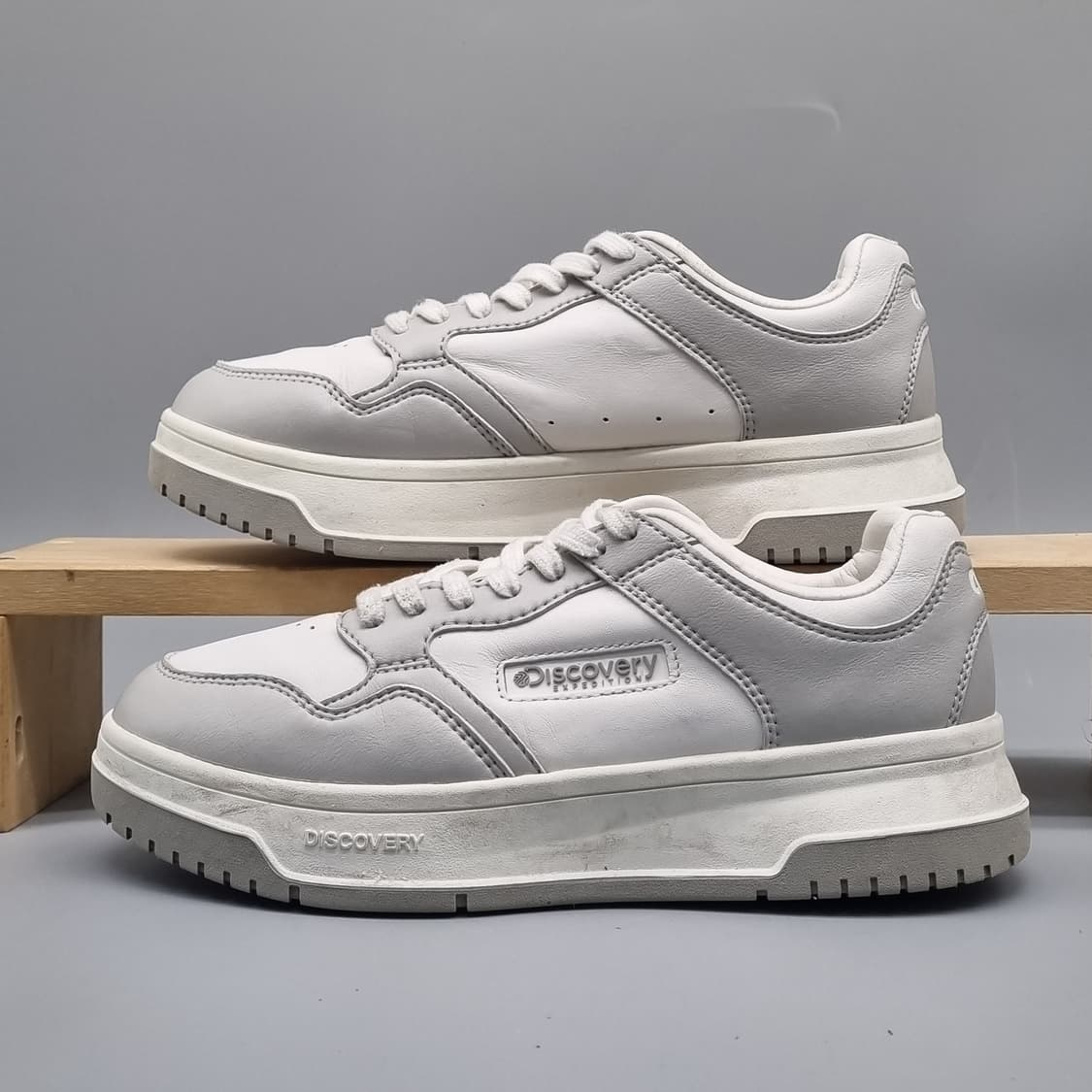 디스커버리 익스페디션 코트온 운동화245 상품이미지1