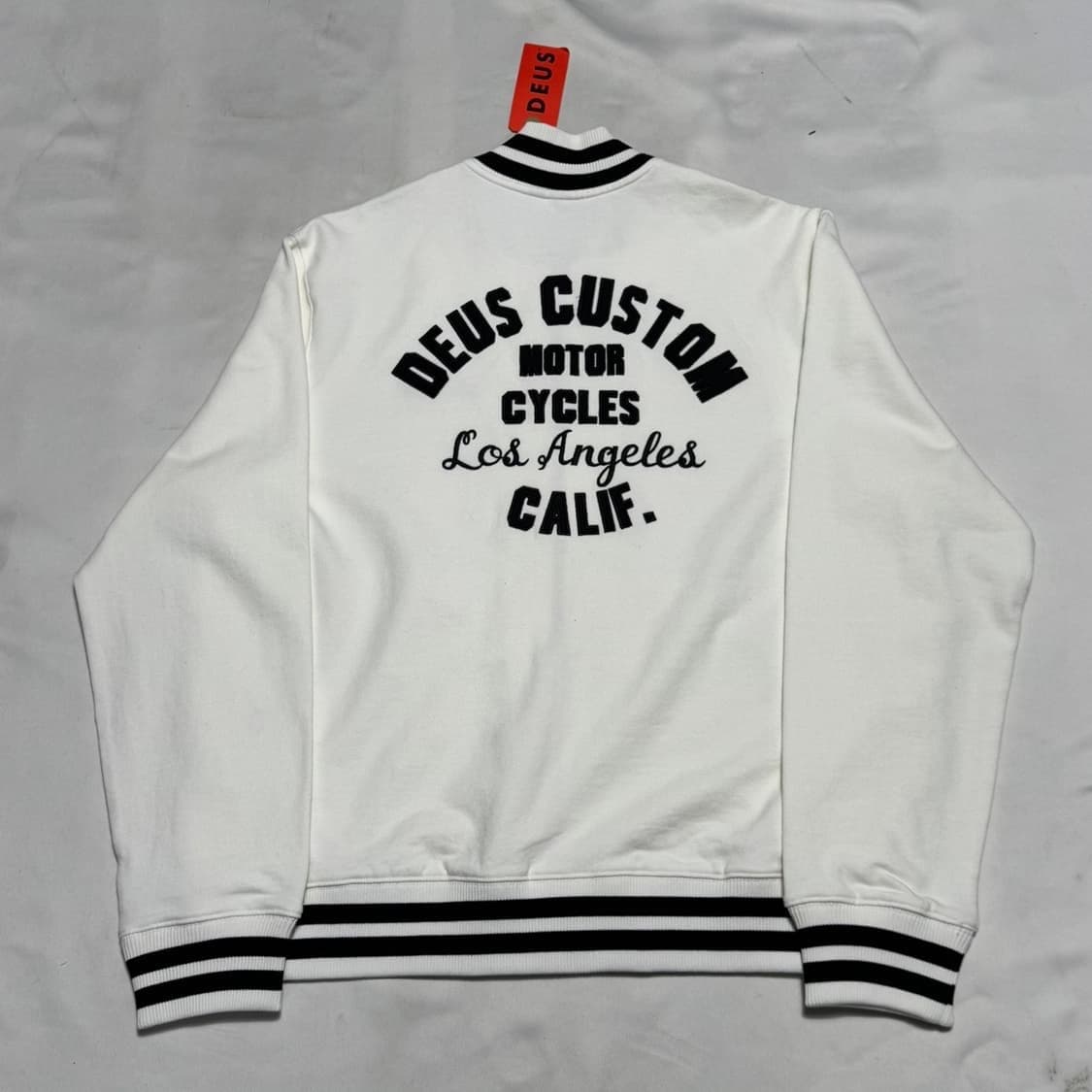 데우스 화이트 자켓 상품이미지2