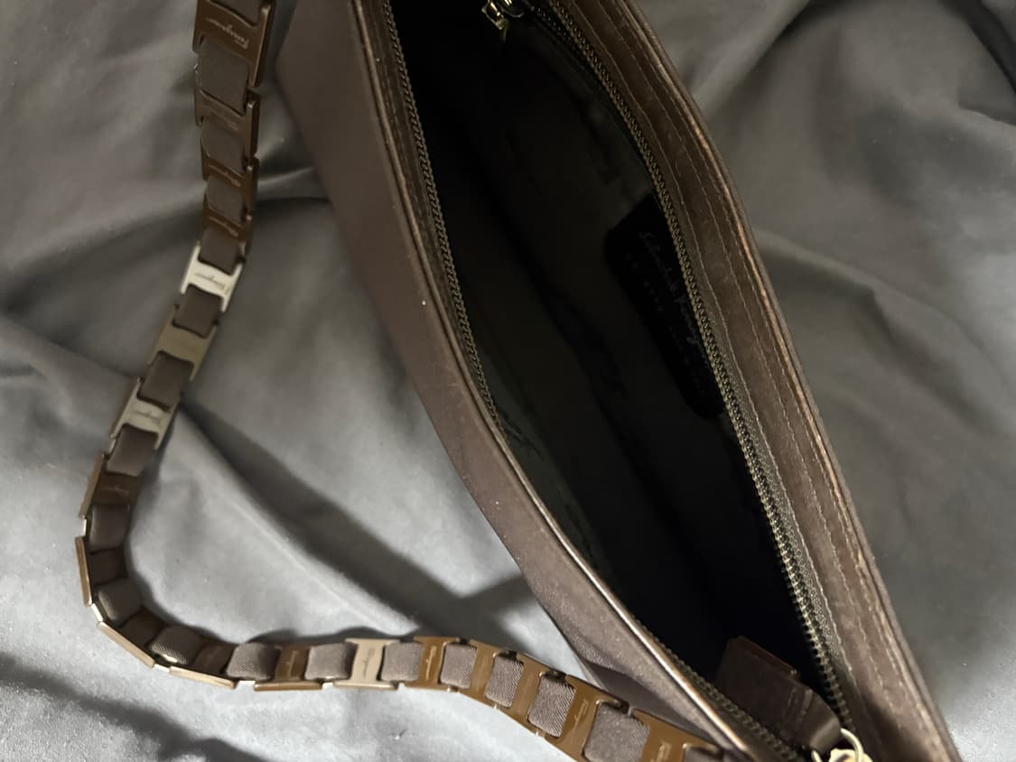 페레가모 빈티지 숄더백 상품이미지6