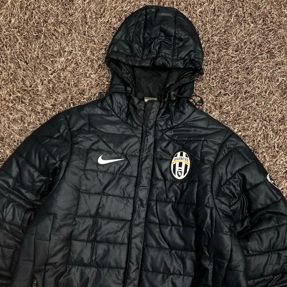 나이키 유벤투스 후드 패딩 점퍼 상품이미지2
