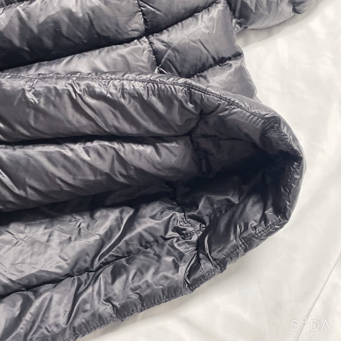 몽클레어 여성 경량 롱패딩 블랙 1사이즈(정) 상품이미지10