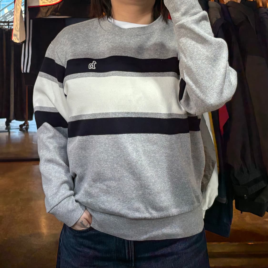 헤지스 배색 니트 상품이미지1