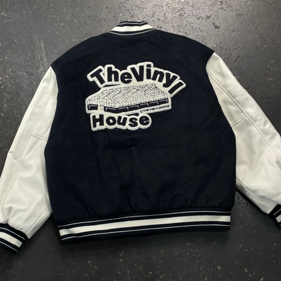 100 더 바이닐 하우스 바시티 자켓 상품이미지7