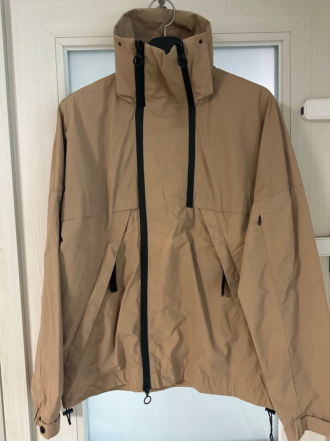 자라 하이넥 바람막이 L 상품이미지1