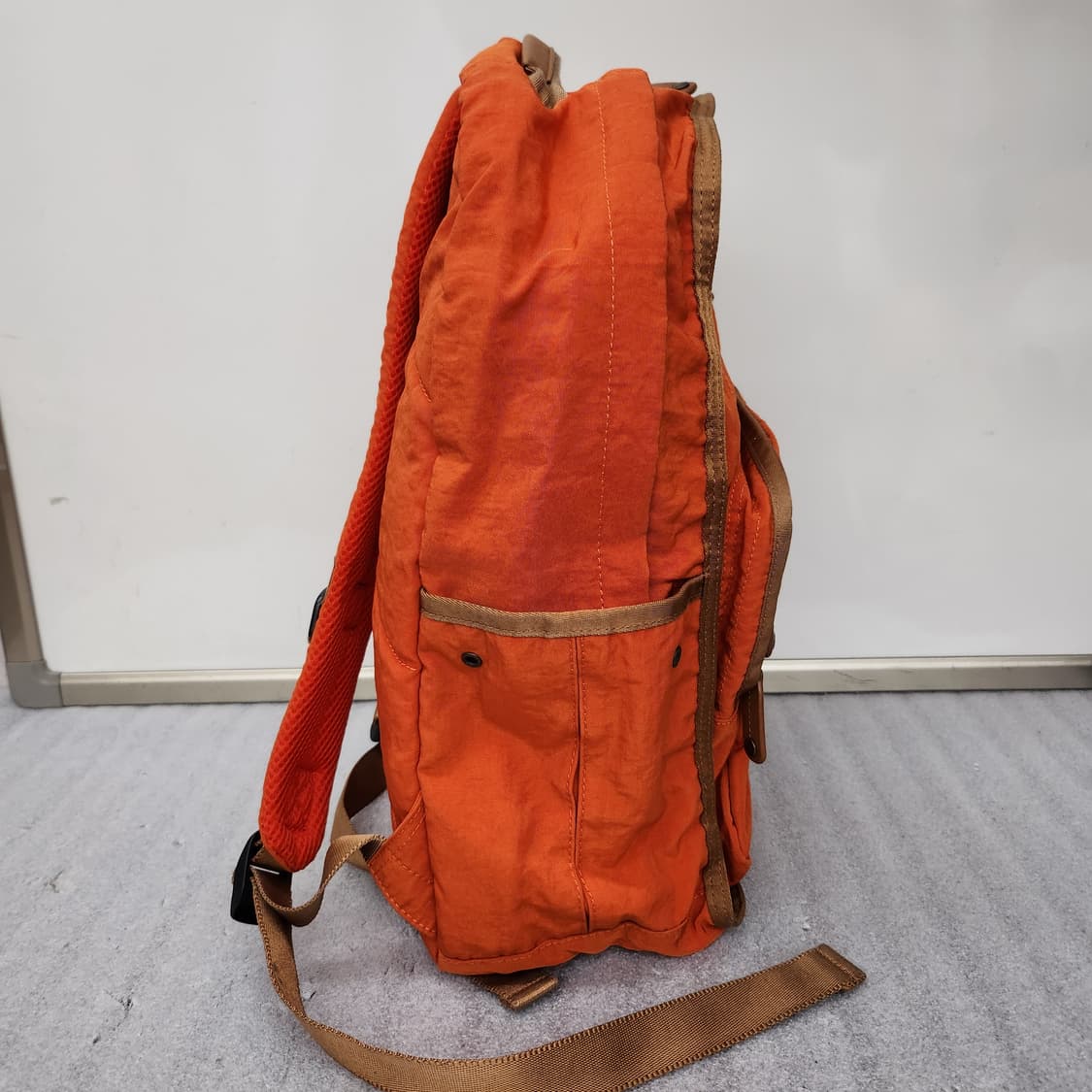 빈폴 정품 백팩 오렌지 38x31x16cm 상품이미지4