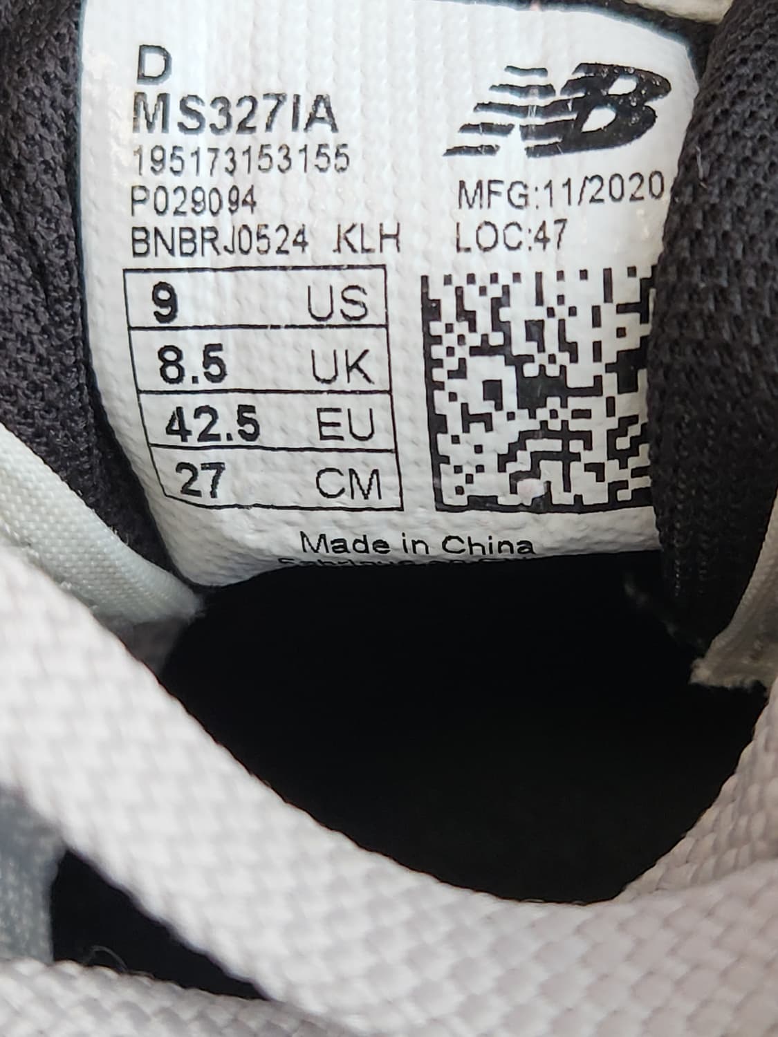 뉴발란스 운동화 327 네이비/그레이 사이즈270

사용감 외에 오염(생 상품이미지9