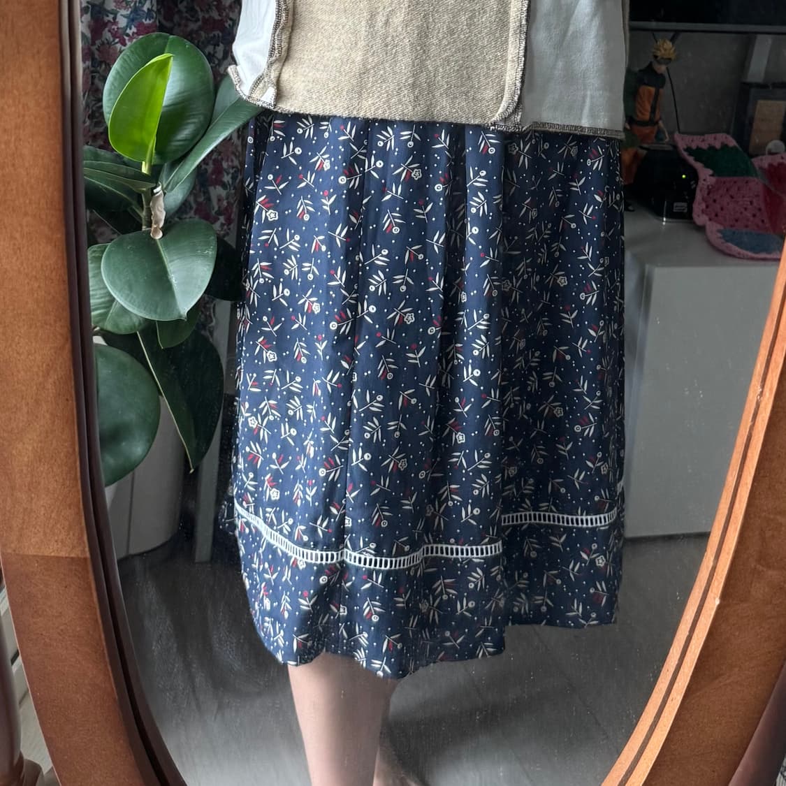 네이비 플라워 패턴 레이스 롱치마 상품이미지6