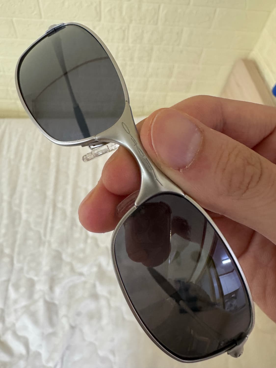 오클리 스퀘어 와이어 2.0 스프링 실버 상품이미지4