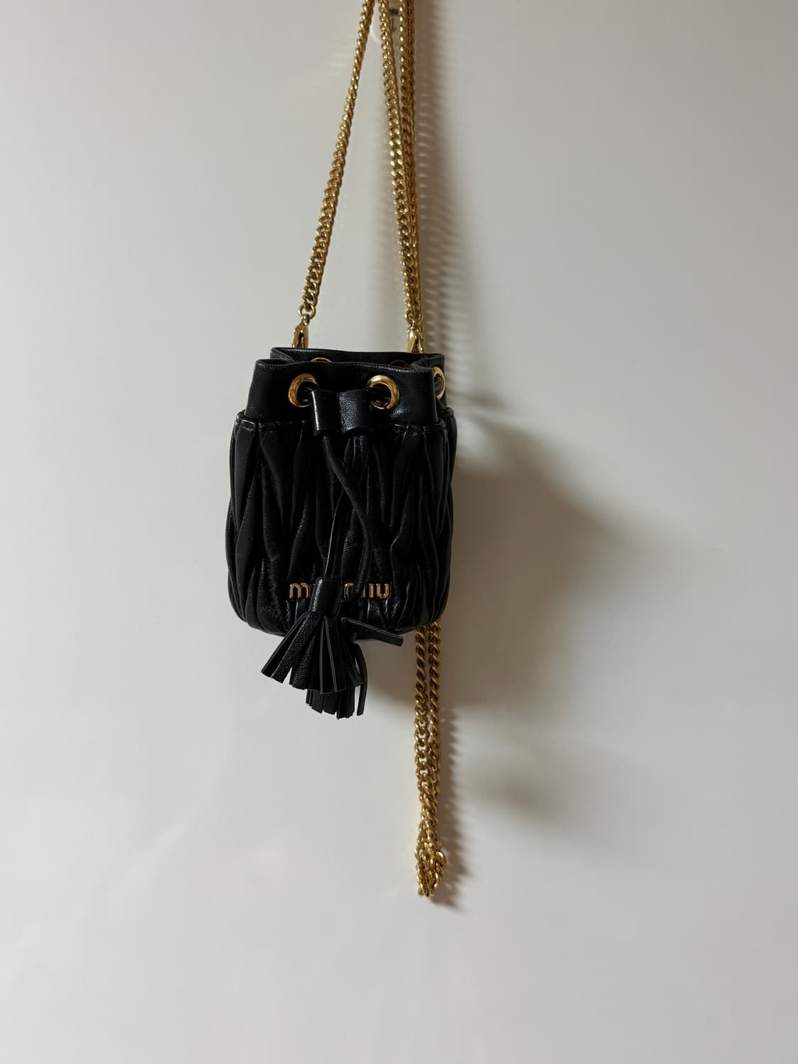 미우미우 마틀라쎄 미니 버킷백 상품이미지5