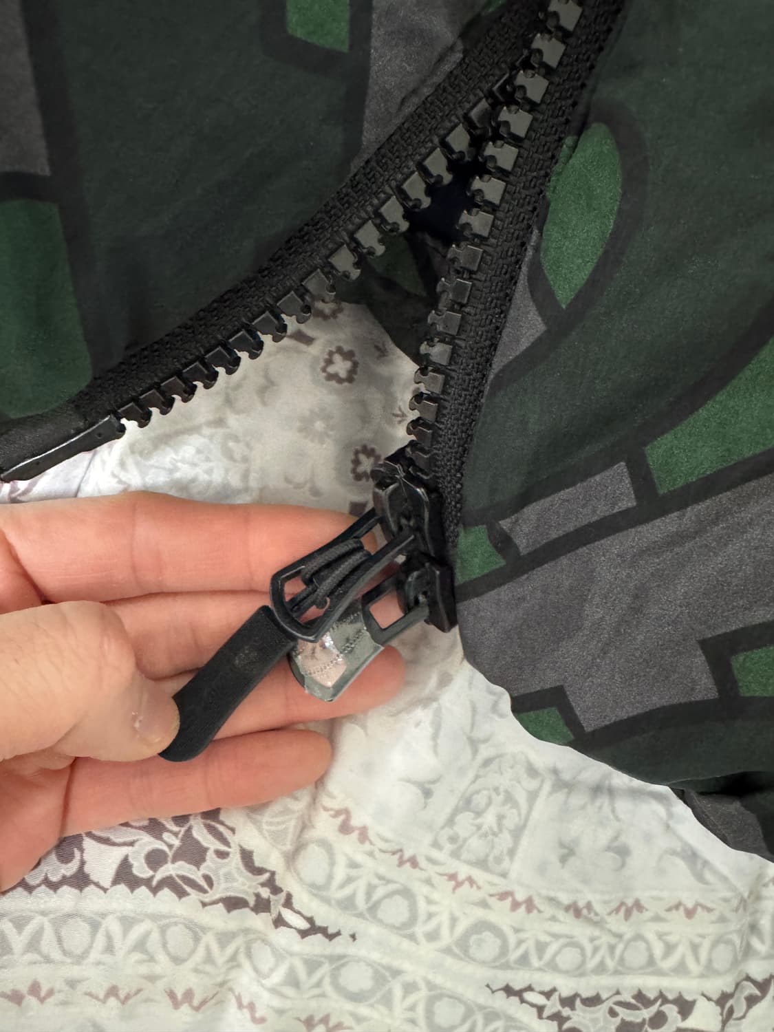 버버리 로고 패딩점퍼 자켓 다크그린 상품이미지8