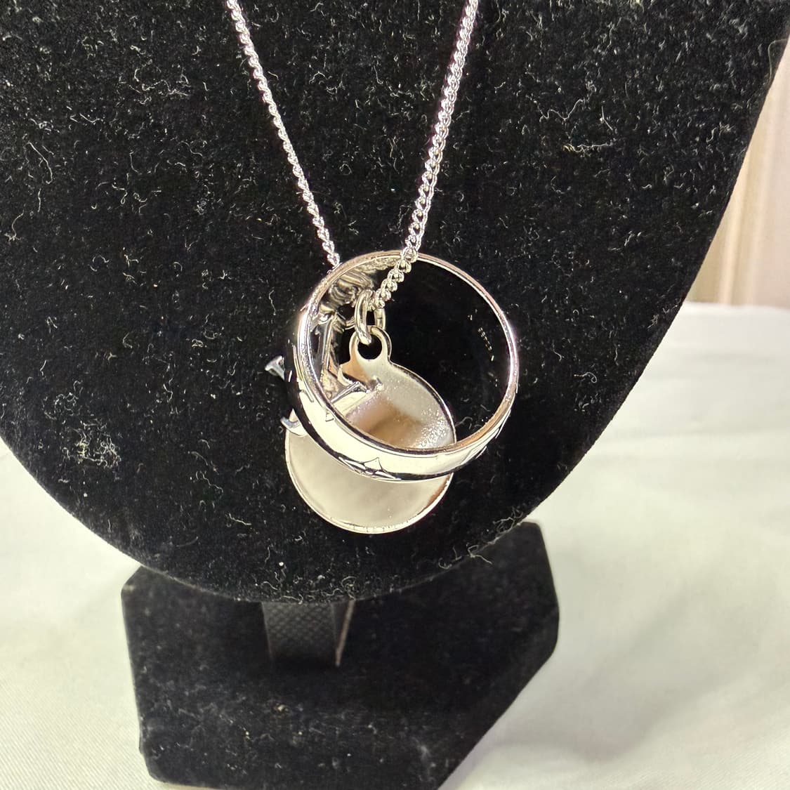 루이비통 모노그램 참스 네클리스 실버 목걸이 M62485 상품이미지5