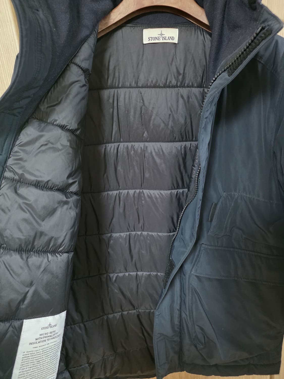 스톤아일랜드 마이크로랩스 경량 패딩 XL 상품이미지4