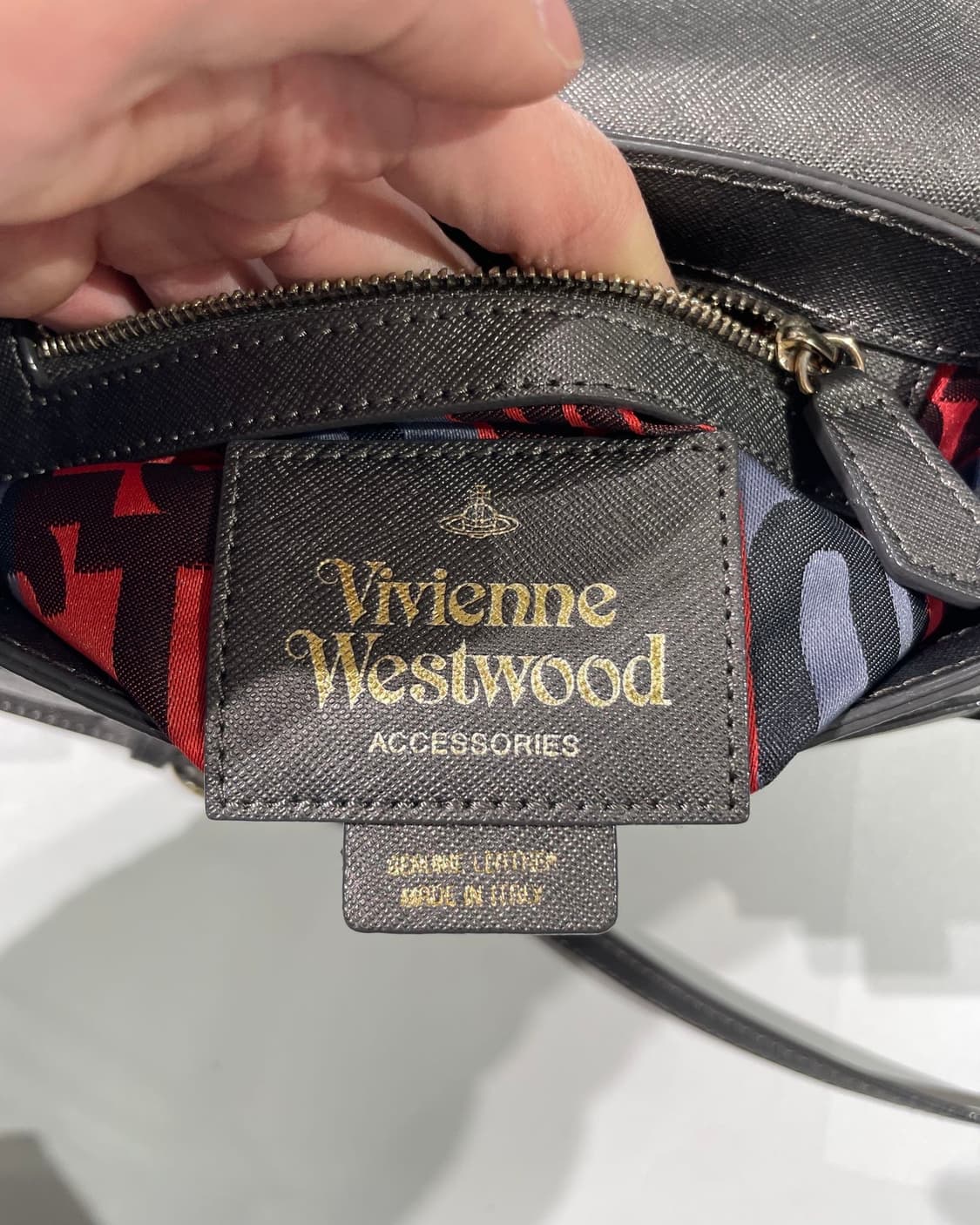 비비안 웨스트우드 사피아노 하프문 크로스백 상품이미지7