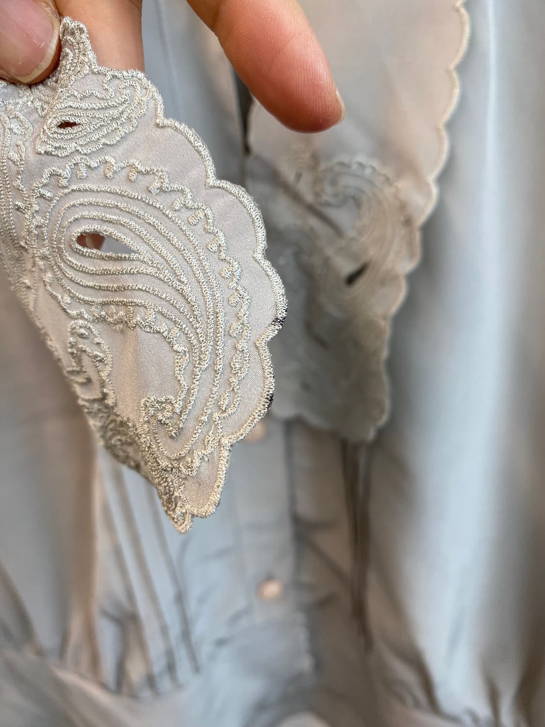 그레이 자수 블라우스(M) 상품이미지8