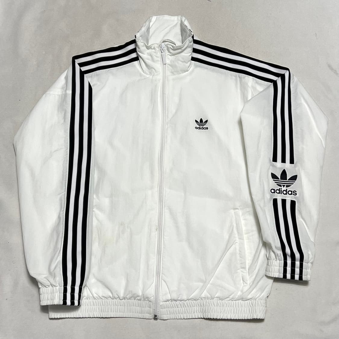  S 아디다스 화이트 바람막이 상품이미지2