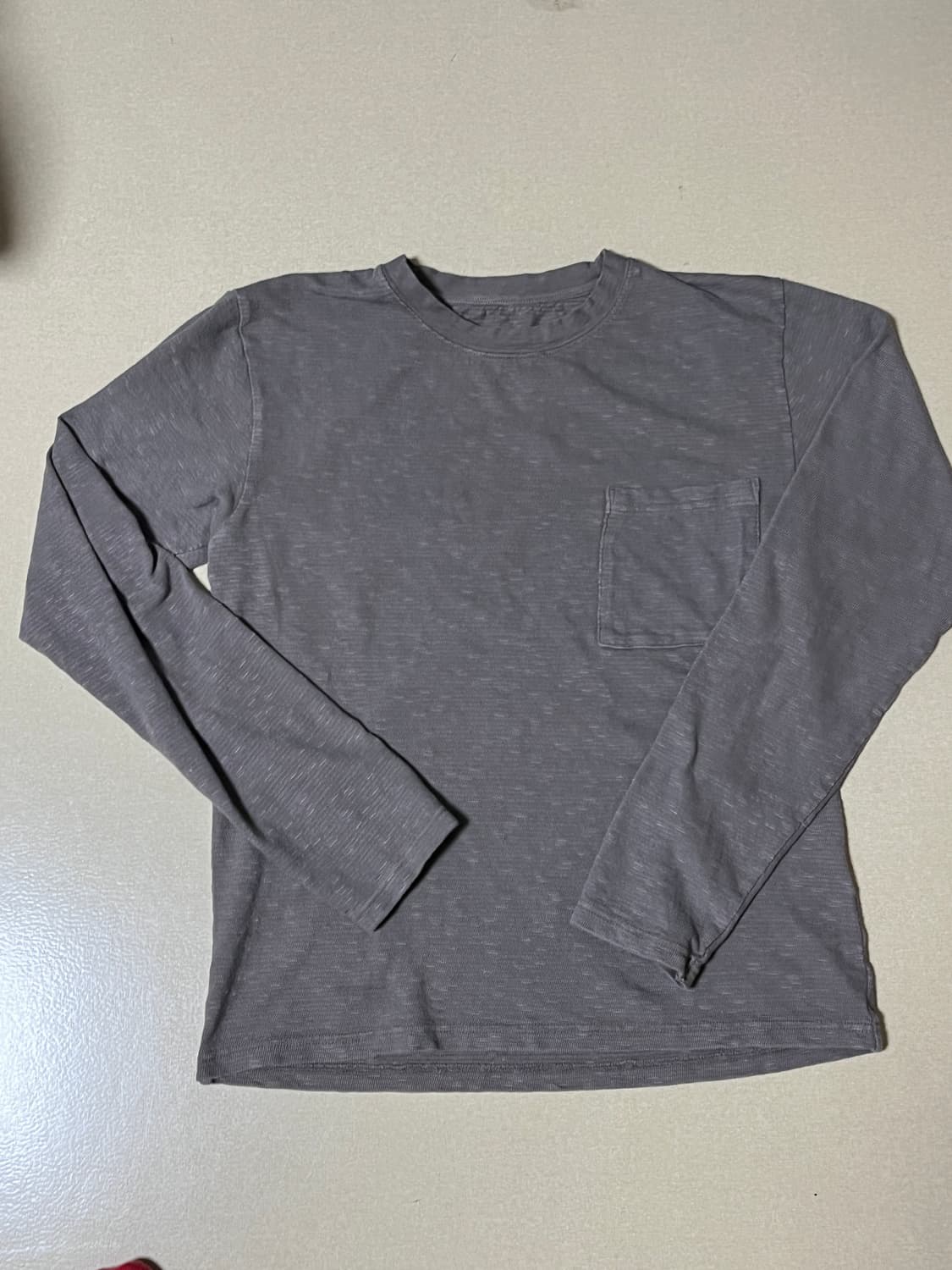 캐피탈 어뮤즈 니트 포켓론 티셔츠 차콜 상품이미지3