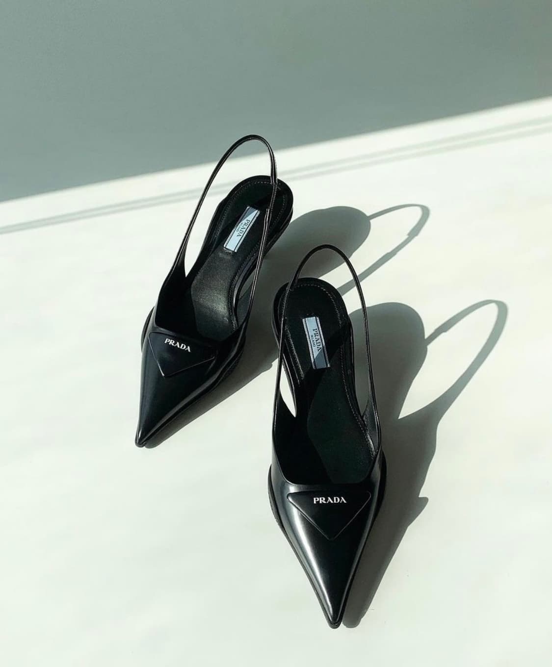 Prada Brushed Leather Slingback Pumps 상품이미지1