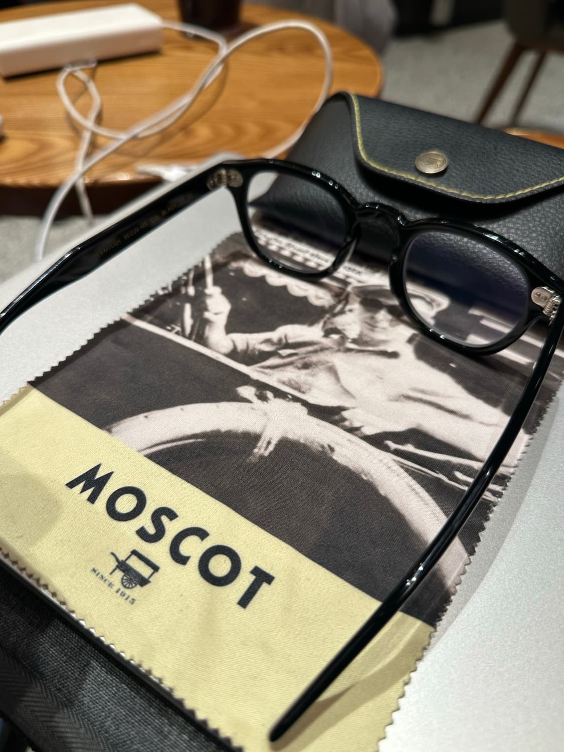 모스콧 렘토쉬 46사이즈 블랙 상품이미지4