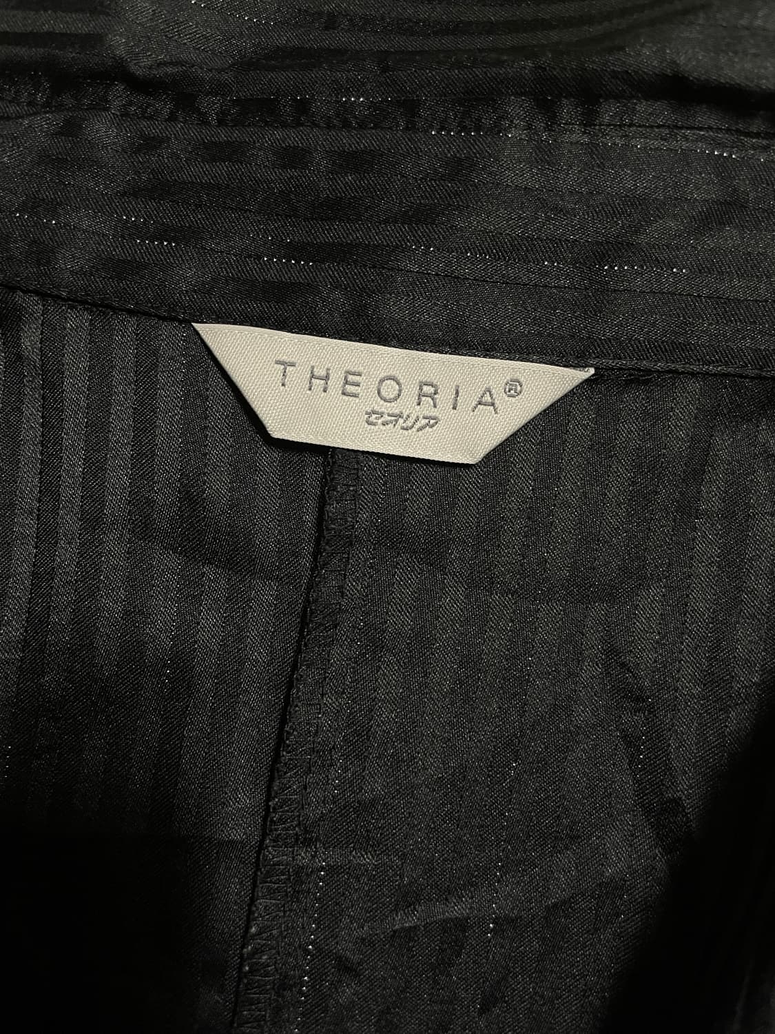 Theoria 고딕글리터 스트라이프 러플프릴셔츠블라우스 로걀탑고스핀터깔 상품이미지5