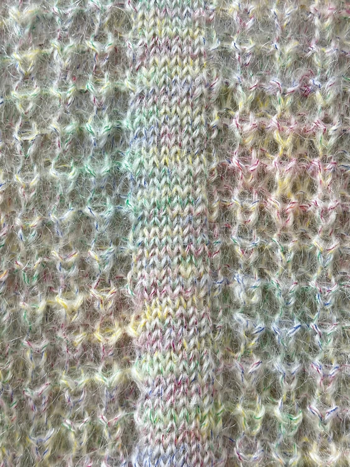 일본빈티지 파스텔 멀티컬 울 혼방  모헤어 텍스쳐 니트 골드버튼 가디건 상품이미지3