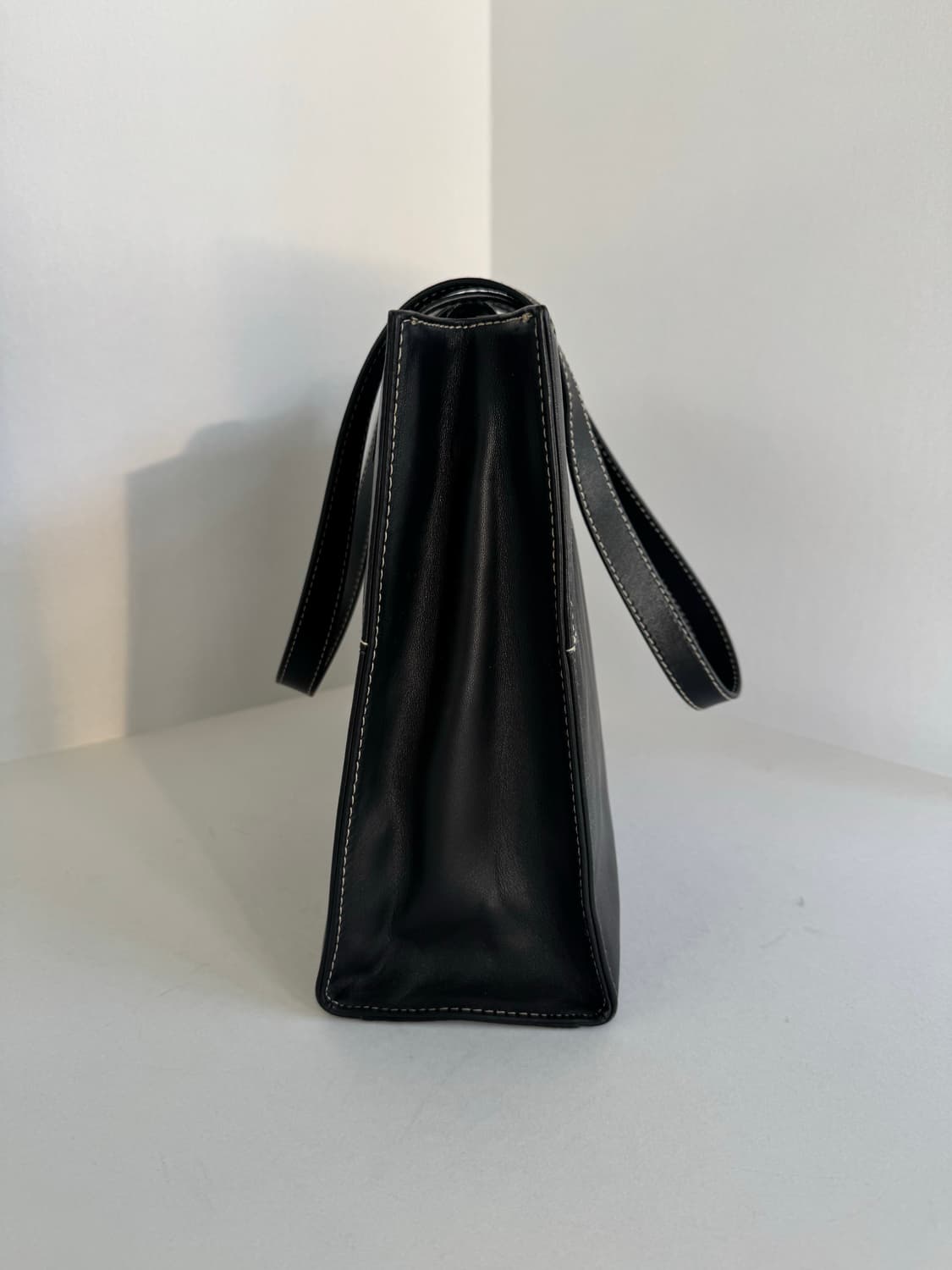 랄프로렌 화이트 스티치 가죽 숄더백 상품이미지4