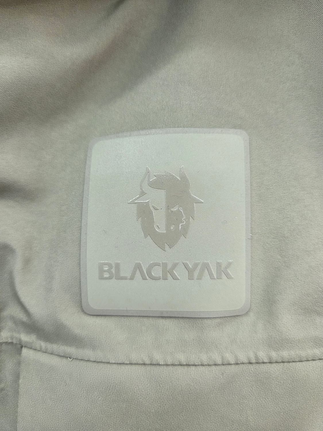 105 블랙야크 고어텍스 구스패딩 점퍼 카키 상품이미지2