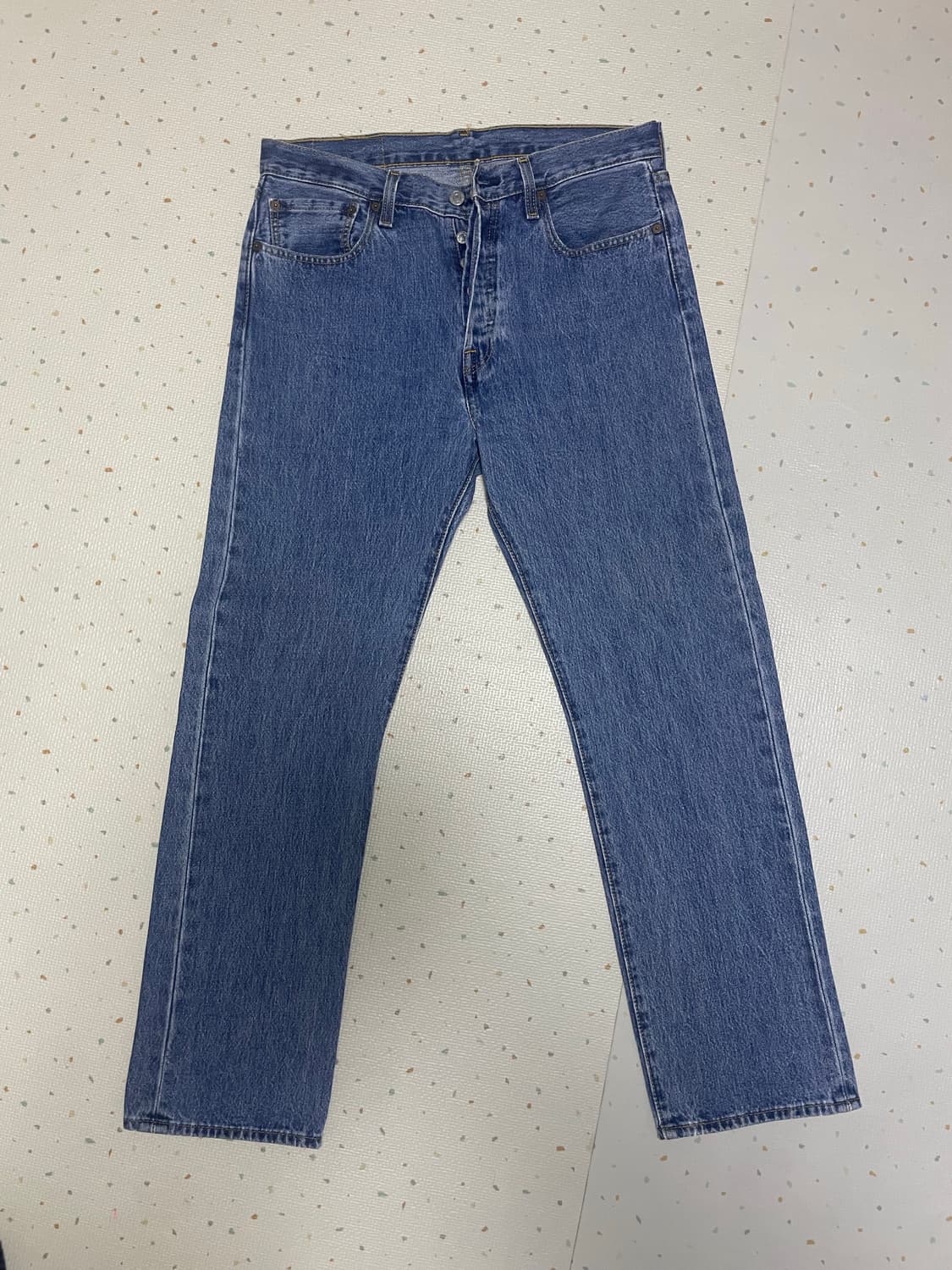 리바이스 501 미디엄워시 32 x 30 사이즈 상품이미지1