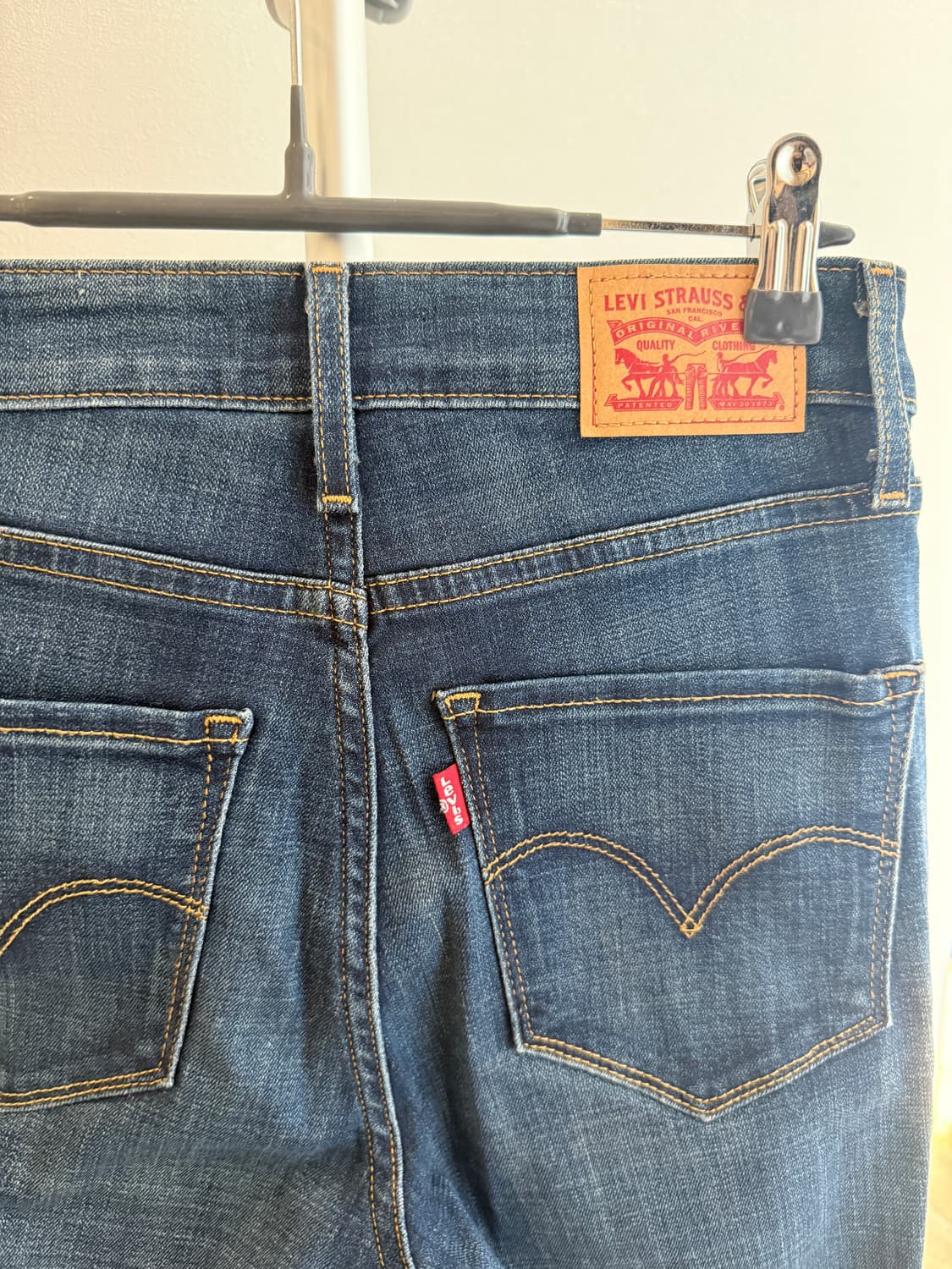 리바이스 721 하이라이즈스키니 진청 26 상품이미지4