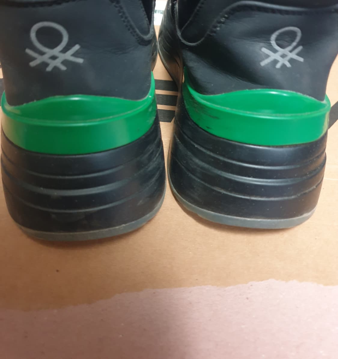 베네통 우먼 키높이 패딩 부츠 블랙&그린 (250) 상품이미지4