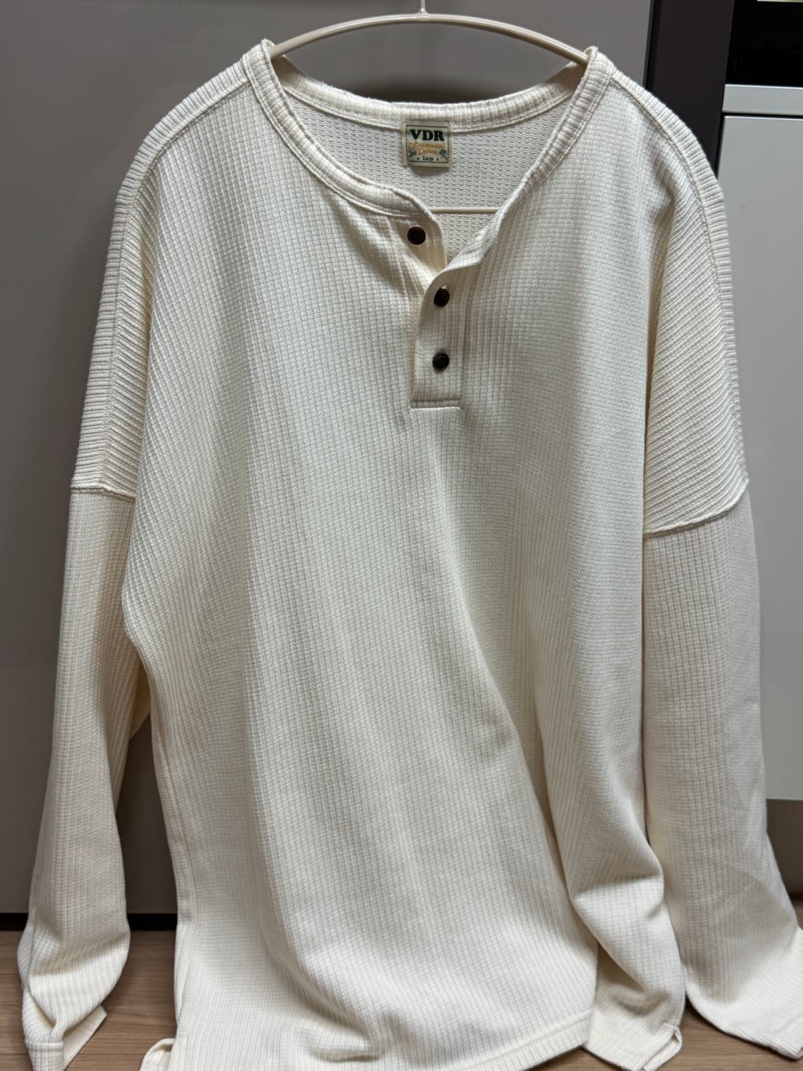 비디알 헨리넥 크림 L사이즈 상품이미지1