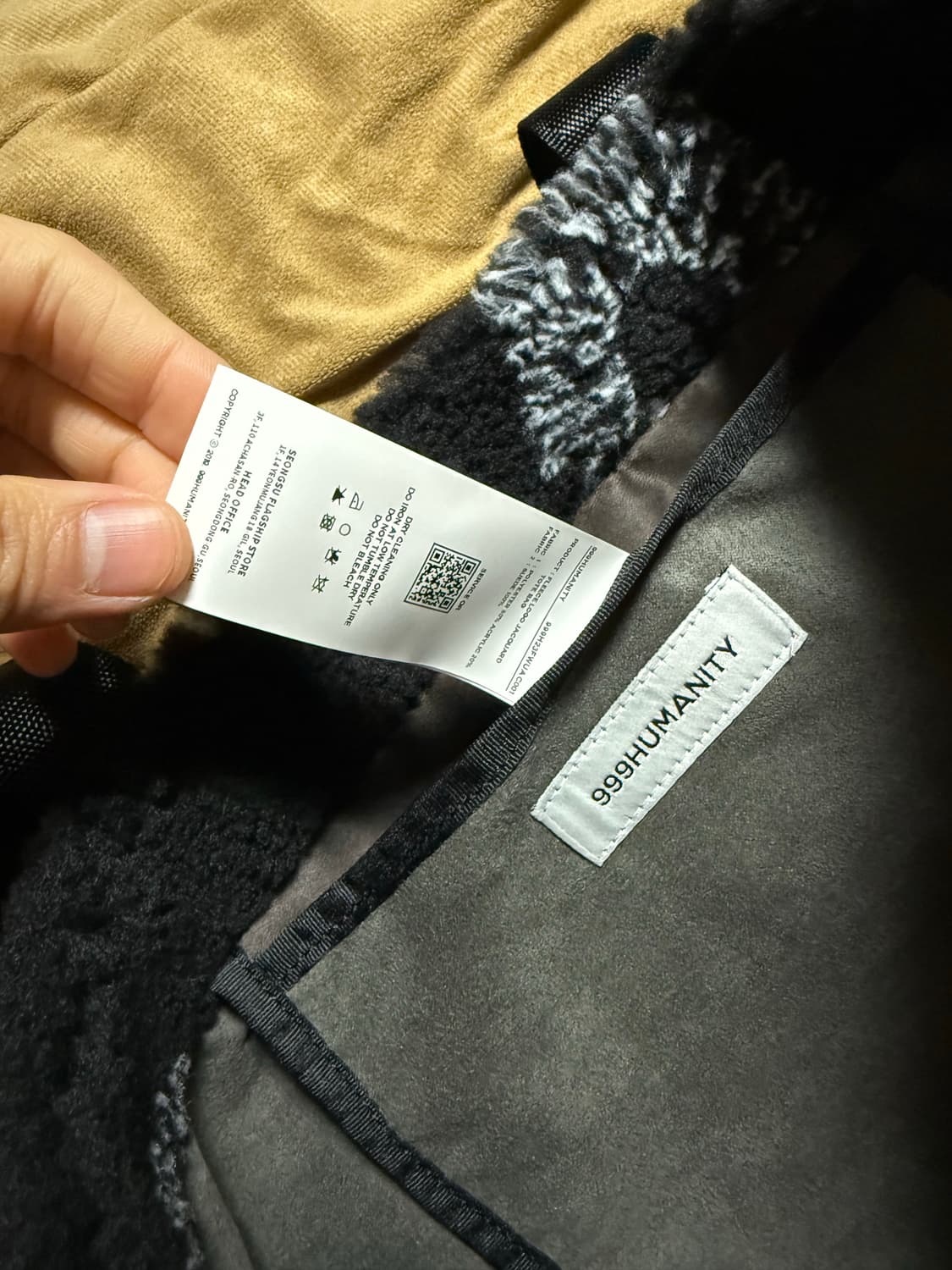 999휴머니티 빅 플리스 토트백 팝니다 상품이미지5