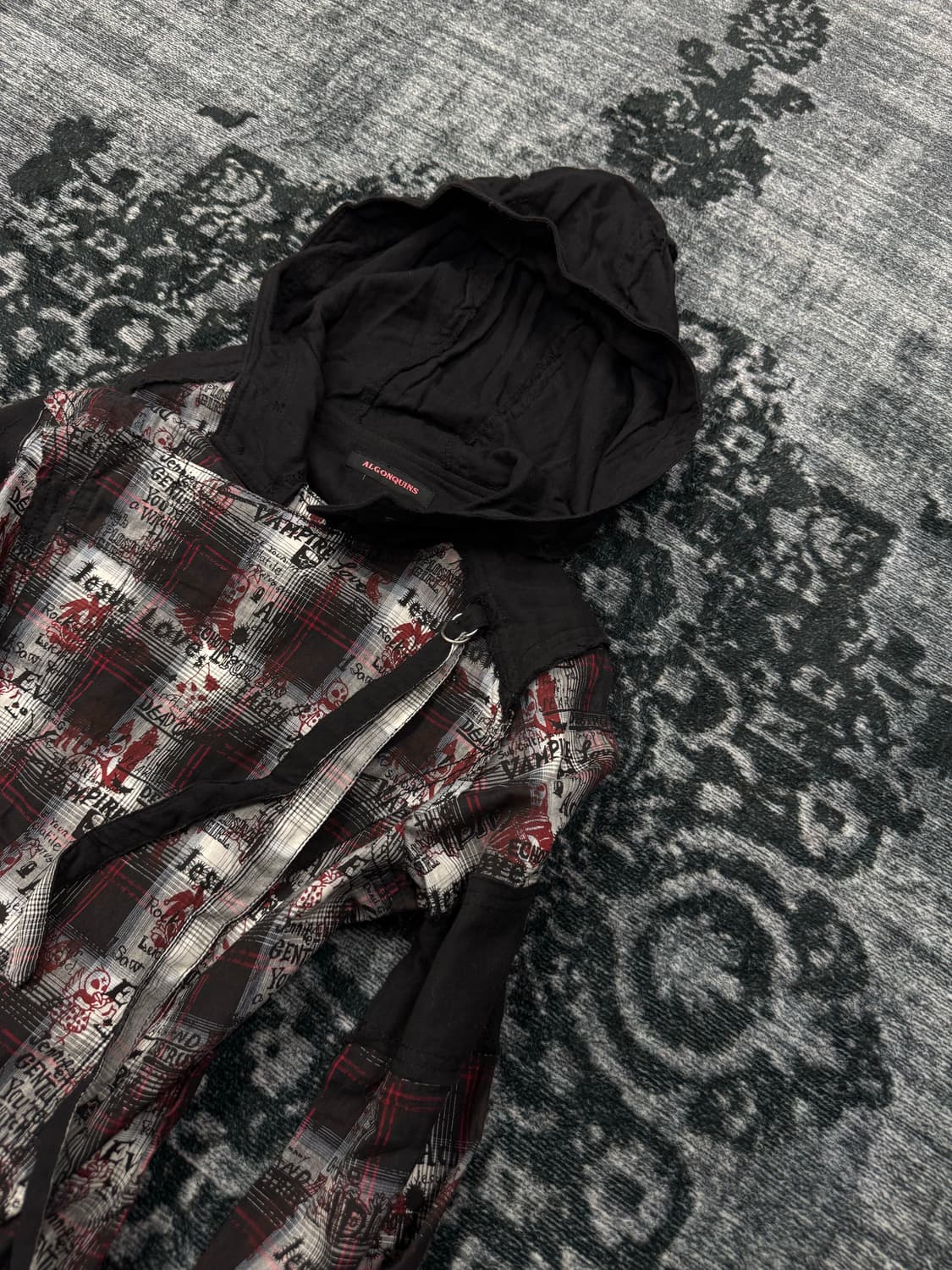 Algonquins asymmetry vampire evil shirts 상품이미지4