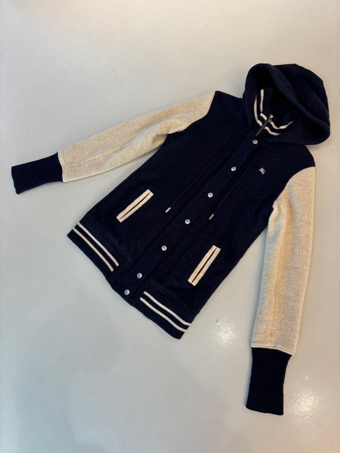 Burberry Hood Wool Varsity Jacket 상품이미지3