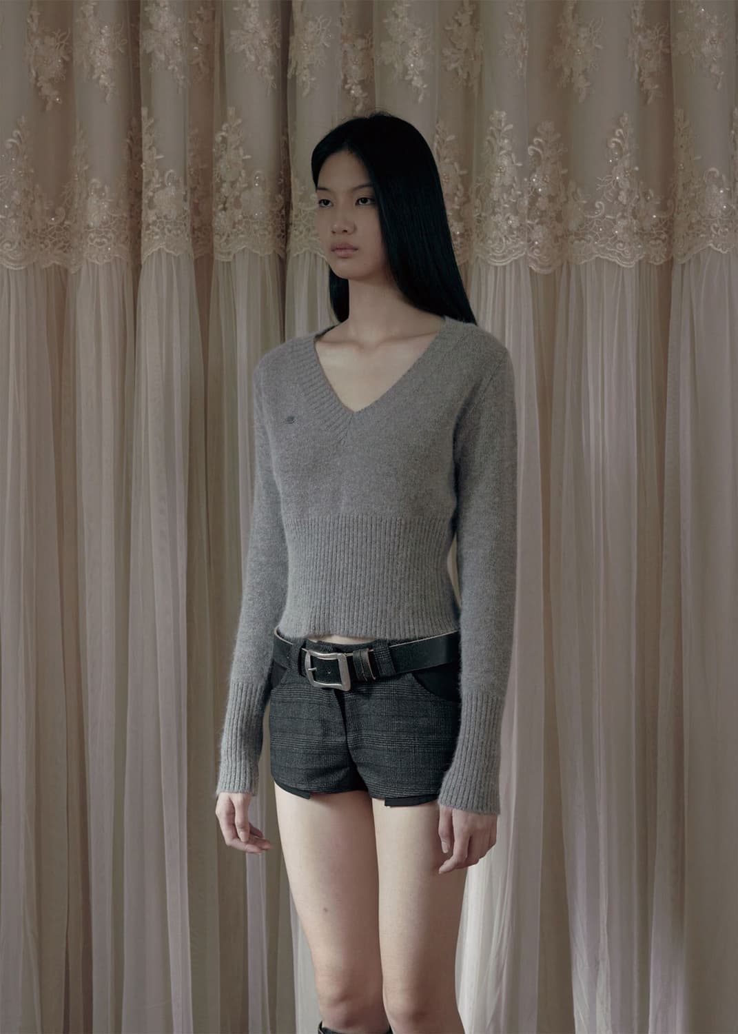 보헤미안서울 V neck slim fit knit beige 상품이미지3