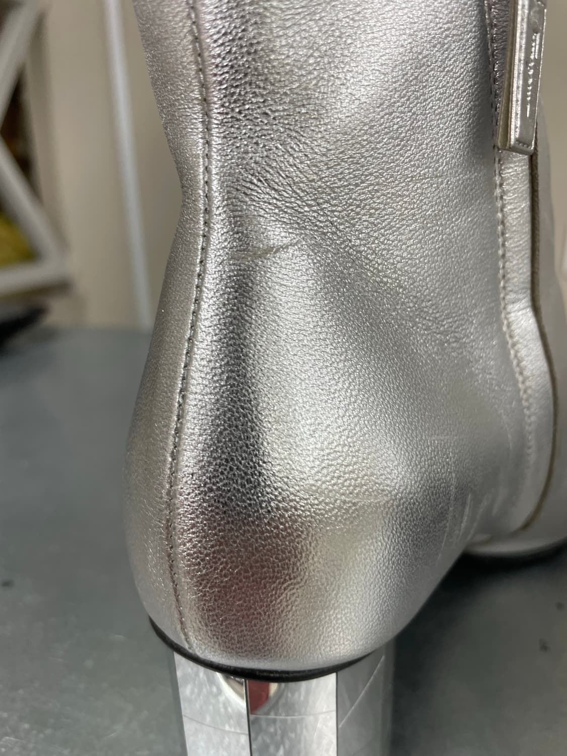 페레가모 미러 힐 가죽 앵클 부츠 5.5 상품이미지9