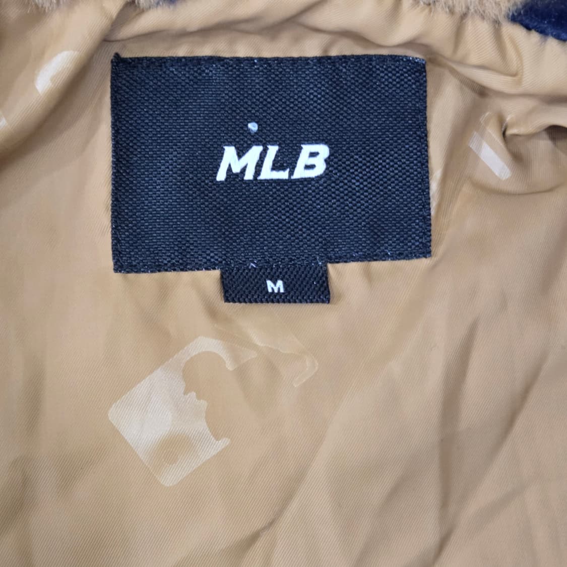 [M] MLB 다이아 모노그램 올오버 후드 에코퍼 점퍼 보스턴 (브라운) 상품이미지5