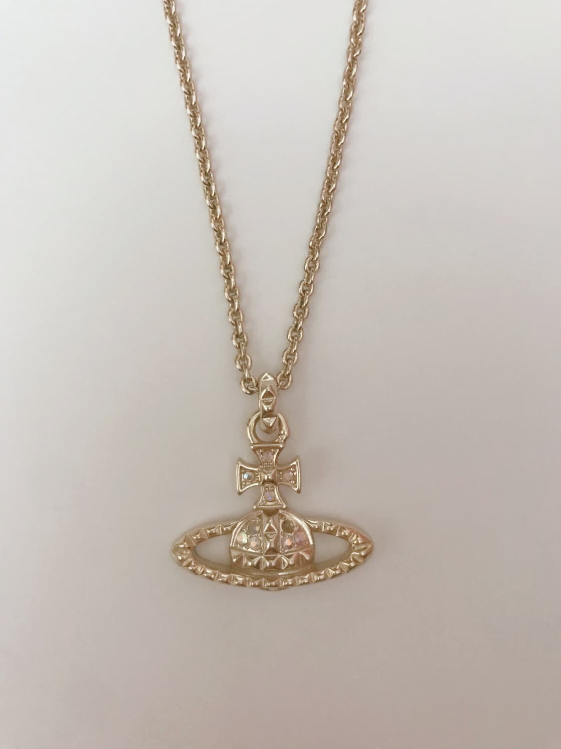 비비안 웨스트우드 메이페이어 바스 릴리프 목걸이 상품이미지6