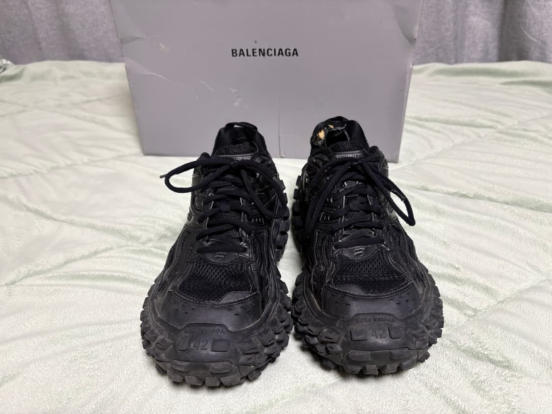 발렌시아가 디펜더 42 블랙 상품이미지4