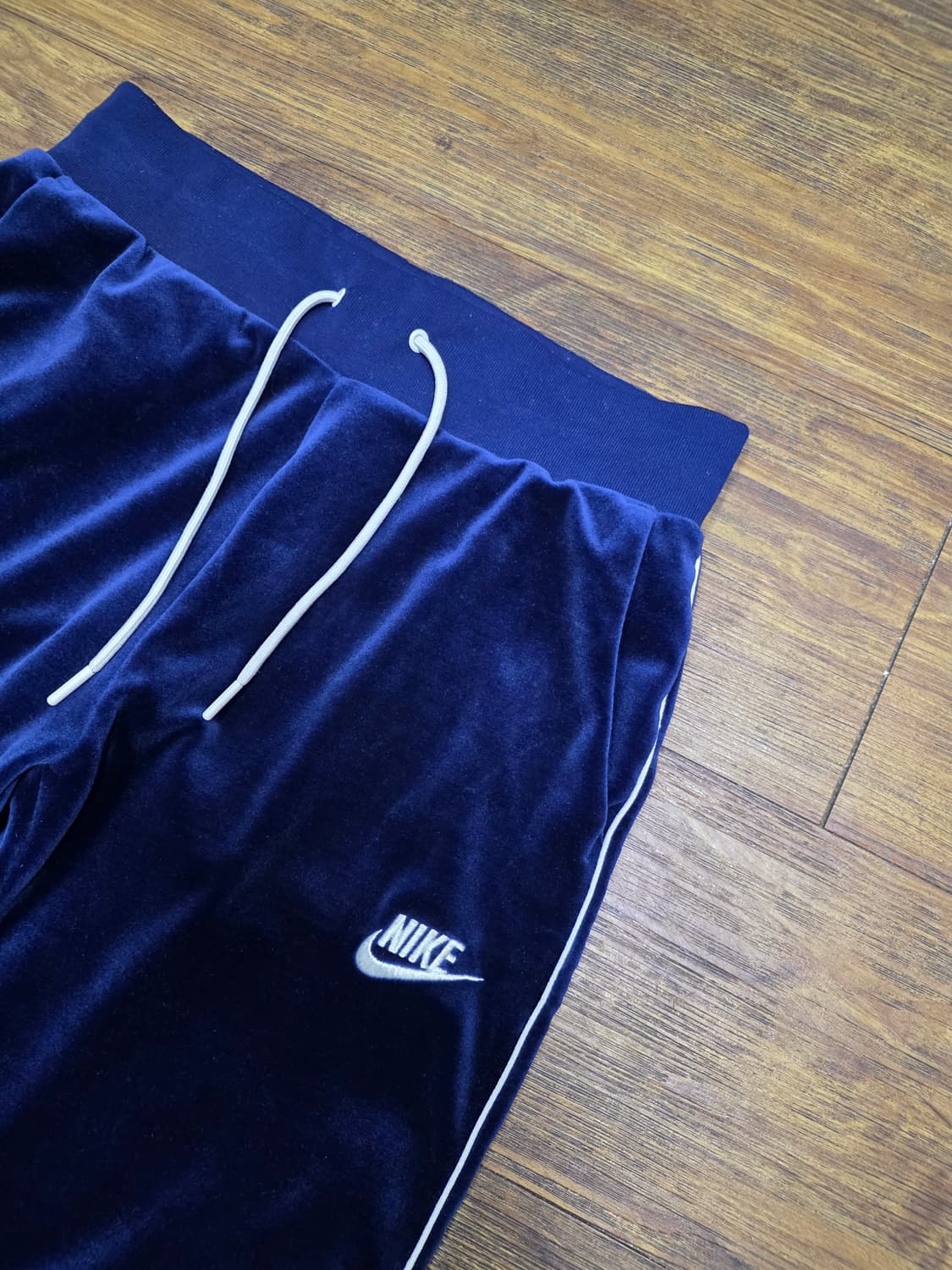 나이키 벨루어 벨벳패ㆍ츠 상품이미지2