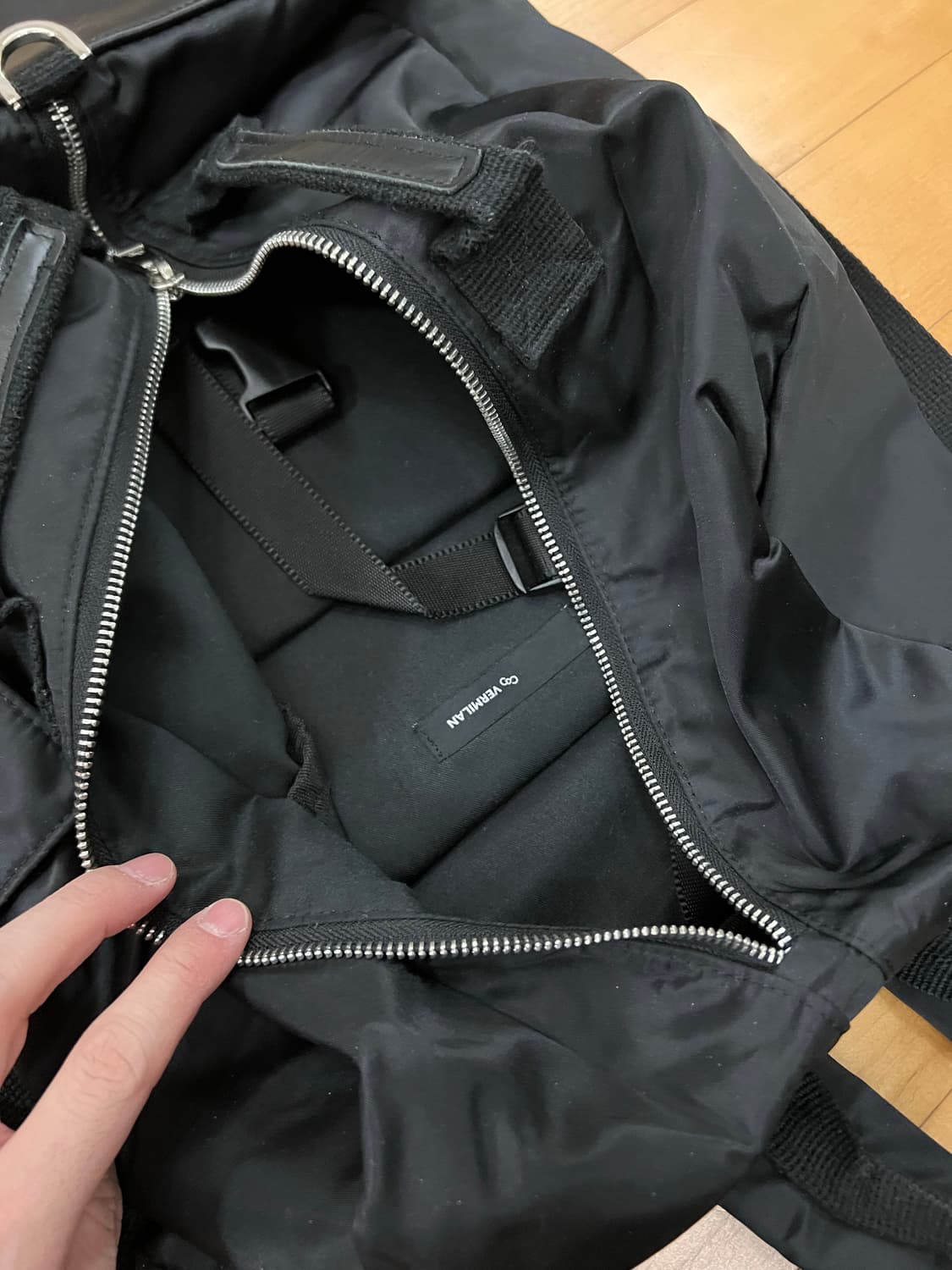 VERMILAN 블랙 백팩 상품이미지5