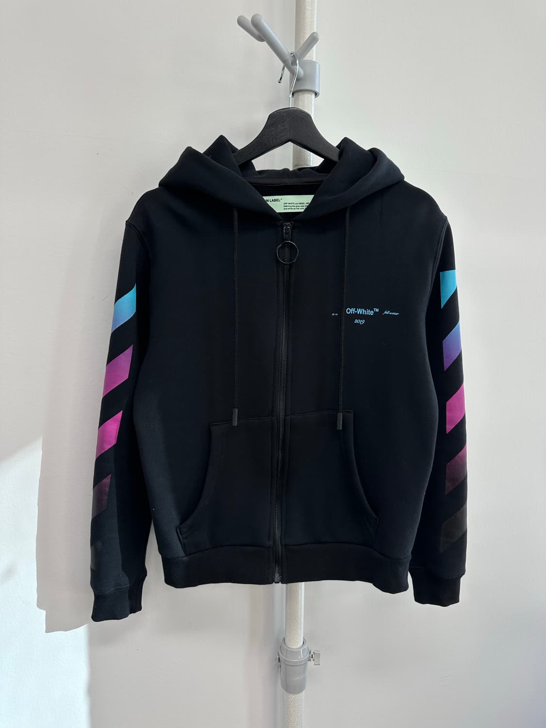 오프화이트 그라데이션 애로우 후드 집업 상품이미지2