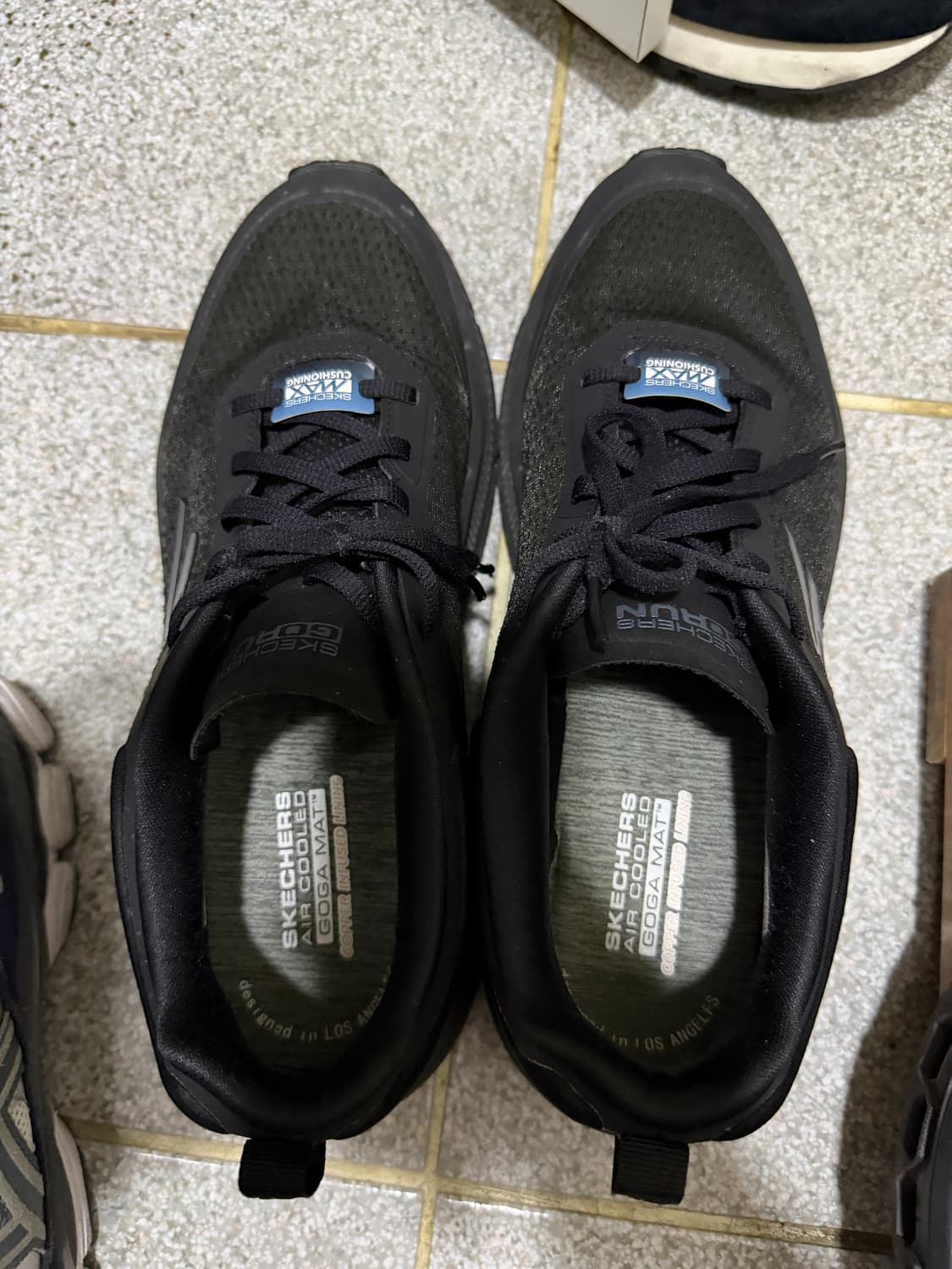 스케쳐스 고런 맥스쿠셔닝 300사이즈 상품이미지3