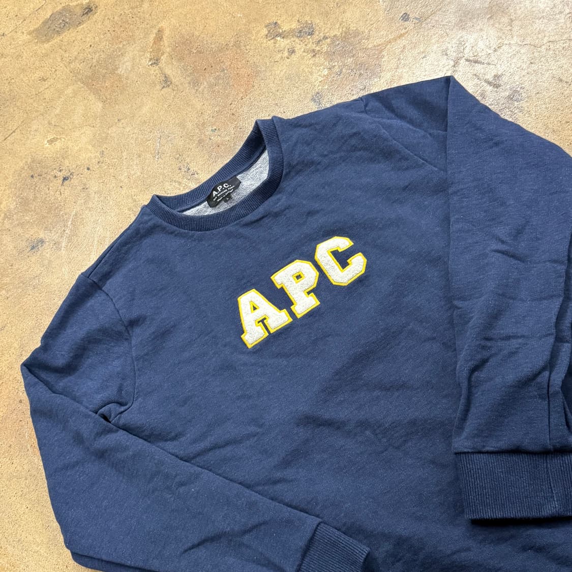 [정품/L] A.P.C 아페쎄 네이비 로고 맨투맨 b8 상품이미지1