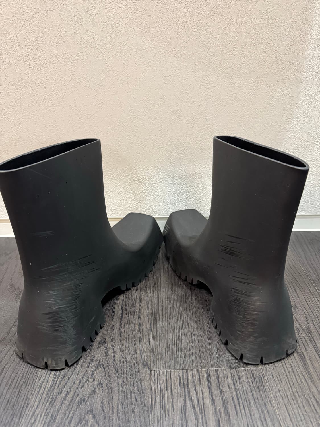 발렌시아가 트루퍼 42 상품이미지4