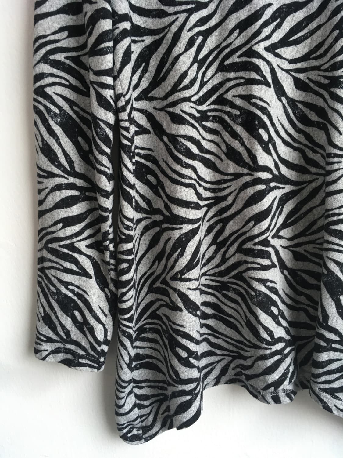 일본빈티지 레오파드 기모 롱 슬리브 상품이미지2