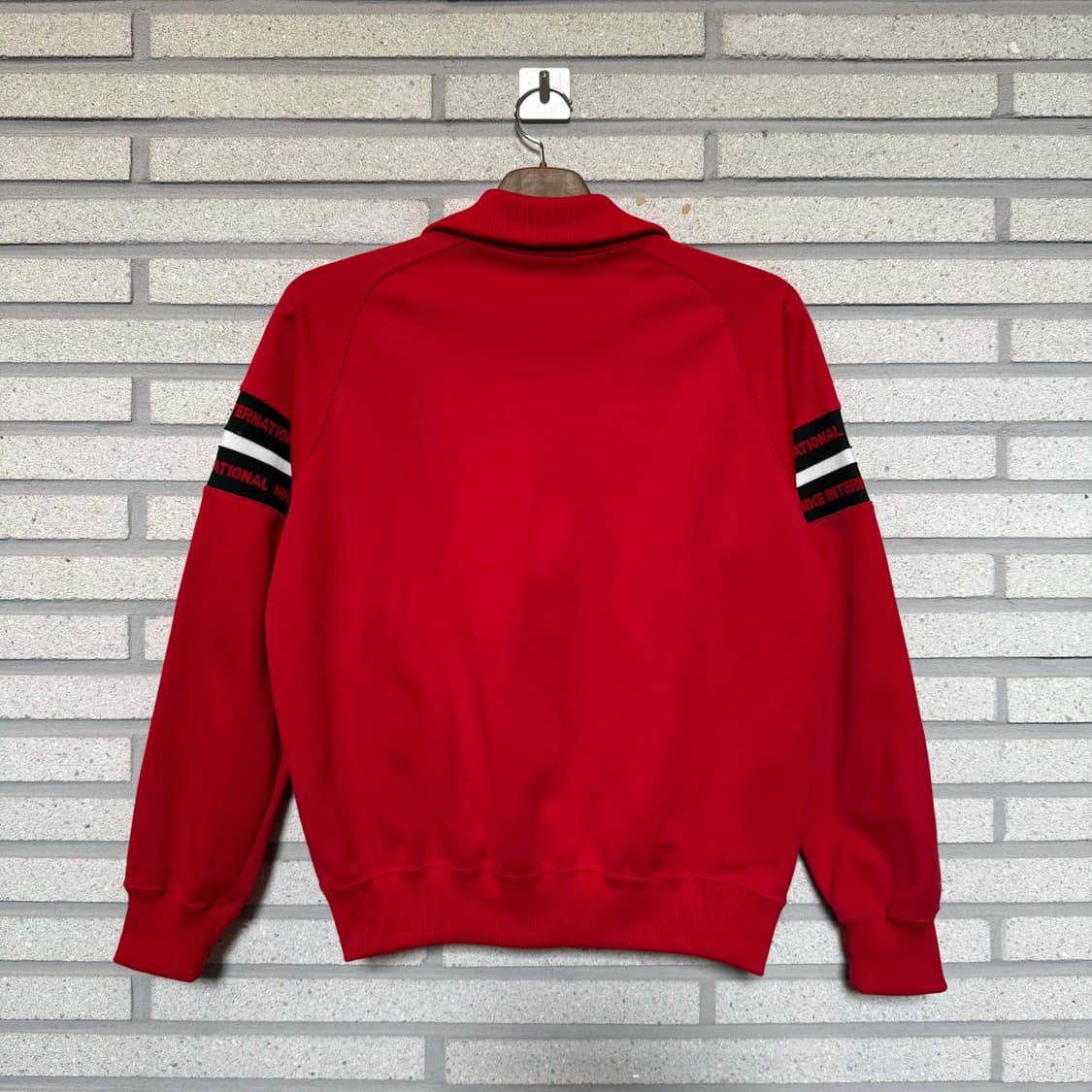 나이키 스우시 스트라이프 암 져지 레드 상품이미지2