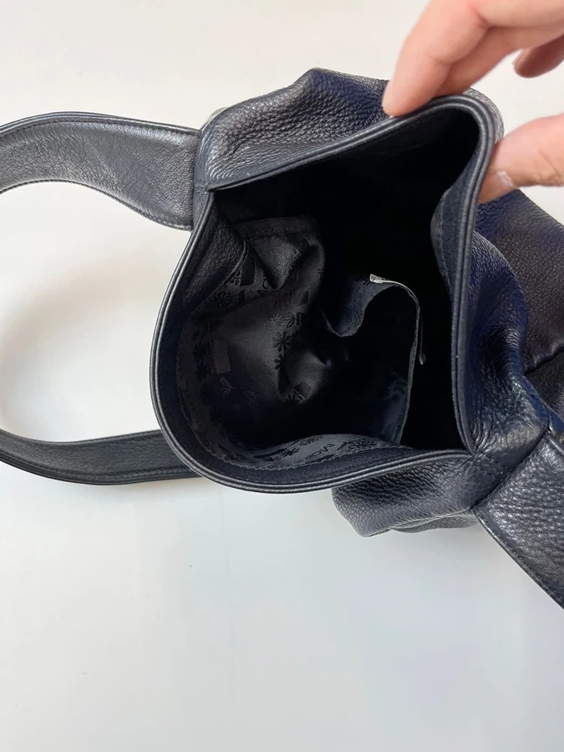 Mardi 메크르디 20ss 벨로 소가죽 숄더백 A1584 상품이미지6