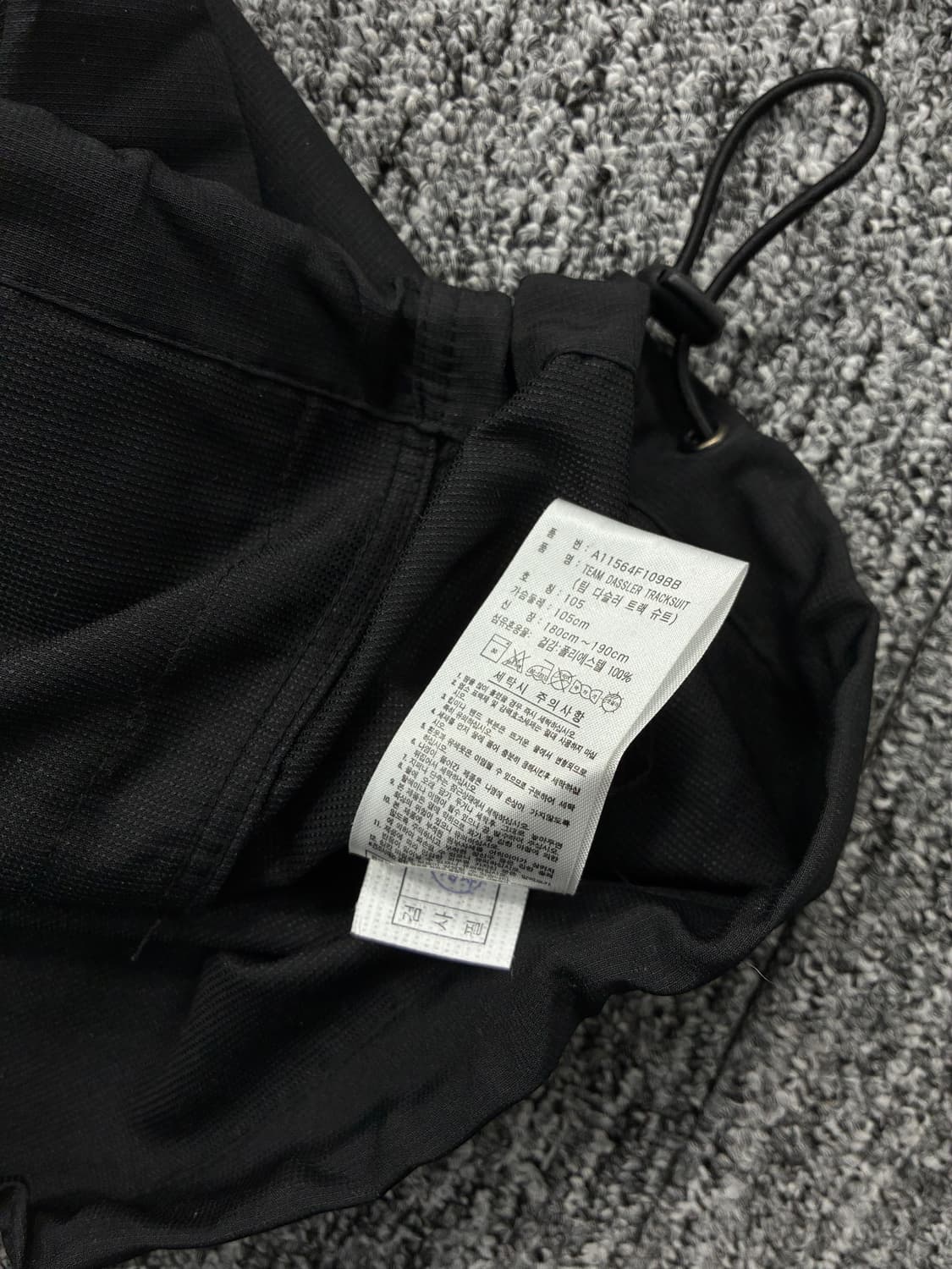 아디다스 블랙 화이트 삼선 바람막이 XL 상품이미지7