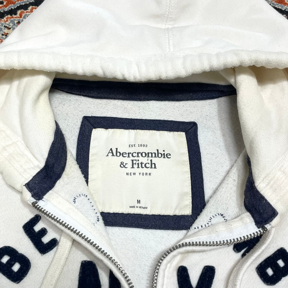아베크롬비 스펠로고 화이트 기모 후드집업 여성M 상품이미지3